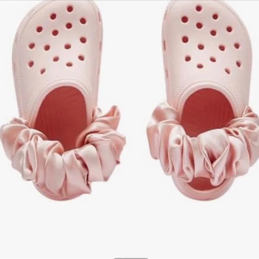 Hazel James Pink Croc Shoes with Satin Scrunchies NWT